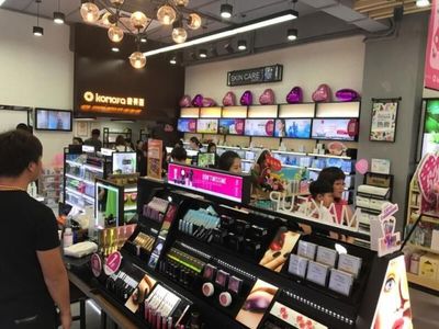 開業(yè)不滿三月顧客盈門 探索化妝品零售的O2O變革之道